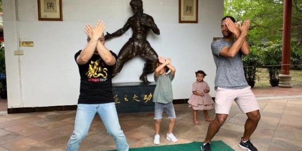 登贝莱休假时学起了武术  谈疫情下中国最安全