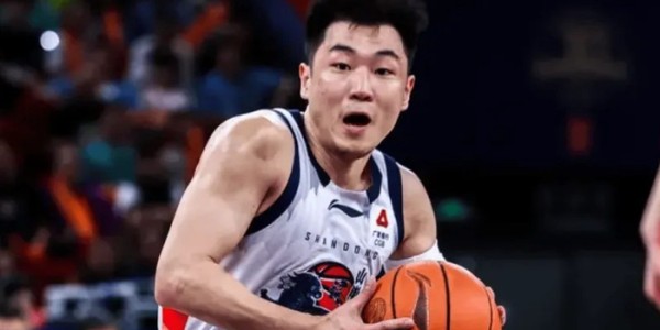 九游-上海G2半场打花山东！李添荣+2内回暖，小偰延续状态，山东狂铁|山东队|王哲林|球场|约翰逊|琼斯_新浪体育_新浪新闻